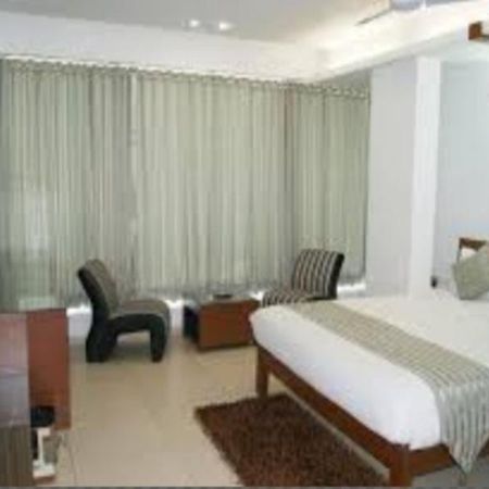 Oyo 14502 Hotel Hill View Guest House Hitech City Hyderabad Eksteriør bilde