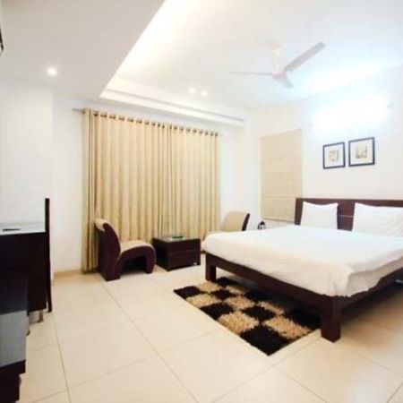 Oyo 14502 Hotel Hill View Guest House Hitech City Hyderabad Eksteriør bilde